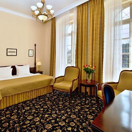 Gourmet Hotel Villa Patriot Mariánské Lázně Eksteriør bilde